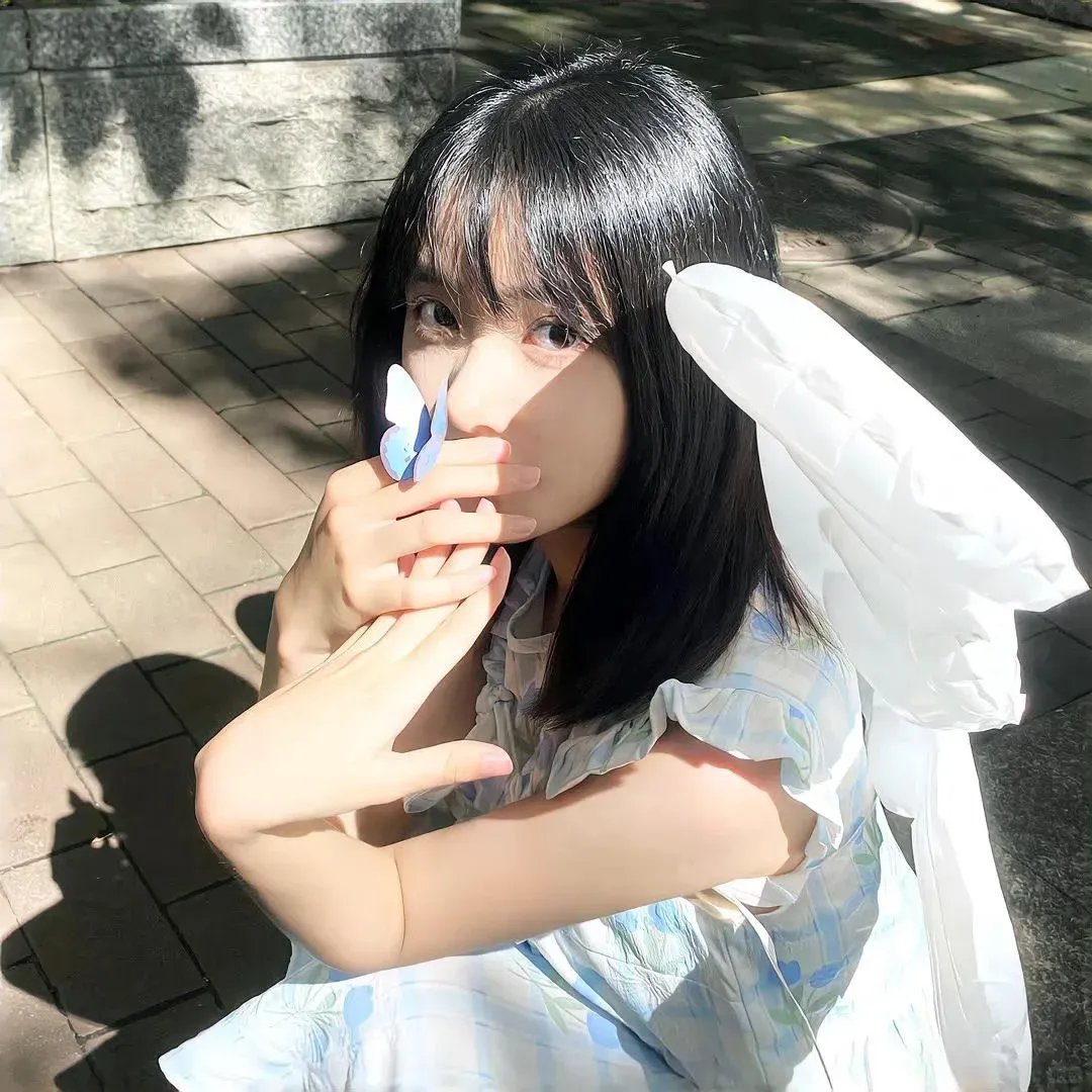 橙色女孩